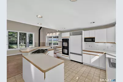 108 Maple Avenue, Old Saybrook, CT 06475 - Photo 20