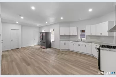 16 Arch Street #1, Waterbury, CT 06710 - Photo 4