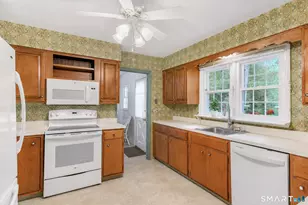13 Jewel Ln, New Fairfield, CT 06812 - Photo 10