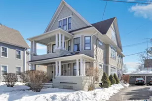 24 Monroe St, Bridgeport, CT 06605 - Photo 2