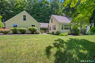 206 Minortown Rd, Woodbury, CT 06798 - Photo 2