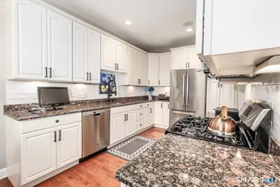 18 Lawrence Avenue #18, Danbury, CT 06810 - Photo 14
