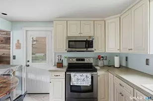 15 Scarborough Rd, Windsor, CT 06095 - Photo 12