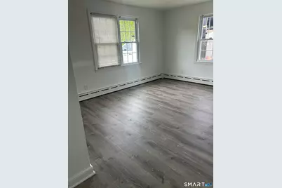 80 Alexander Avenue, Bridgeport, CT 06606 - Photo 8