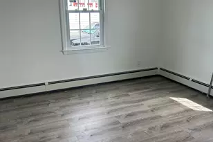 80 Alexander Ave, Bridgeport, CT 06606 - Photo 10