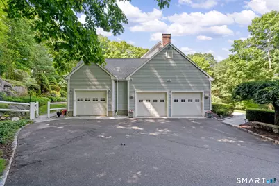 674 Middle Road Turnpike, Woodbury, CT 06798 - Photo 2