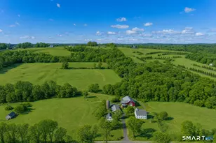 236 Deerfield Rd, Pomfret, CT 06259 - Photo 1