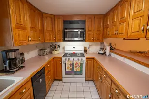 27 Old Colony Rd, North Stonington, CT 06359 - Photo 6