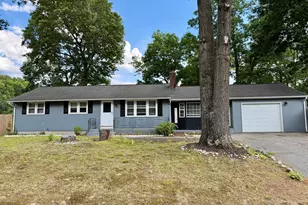4 Betty Rd, Enfield, CT 06082 - Photo 4
