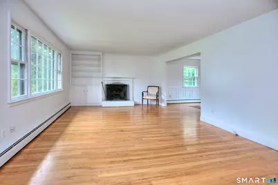 324 Ridge Road, Orange, CT 06477 - Photo 4