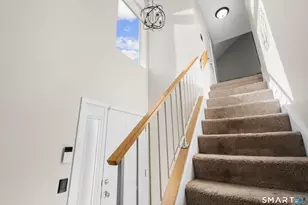9 Clubhouse Dr, Cromwell, CT 06416 - Photo 4