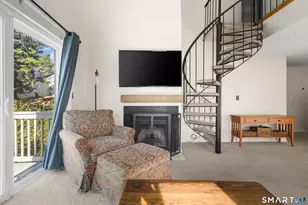 9 Clubhouse Dr, Cromwell, CT 06416 - Photo 6