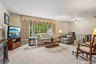 14 Chipping Ln, Norwalk, CT 06854 - Photo 6