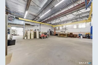 74 East Dudley Town Road, Bloomfield, CT 06002 - Photo 10