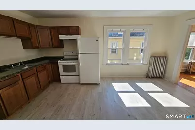 15 Bragaw Street, New London, CT 06320 - Photo 6