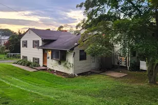 18 Allen Ct, Meriden, CT 06450 - Photo 1