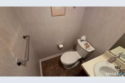 18 Allen Court #2/B, Meriden, CT 06451 - Photo 20