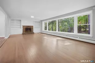 32 Hemlock Ln, East Hartford, CT 06118 - Photo 8