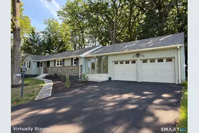 32 Hemlock Lane, East Hartford, CT 06118 - Photo 2