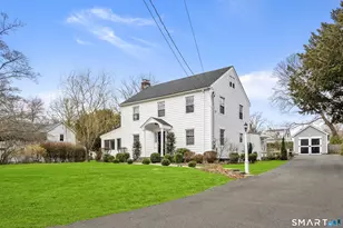 146 Oxford Rd, Fairfield, CT 06890 - Photo 2