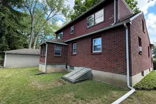 25 W Chapel St, Torrington, CT 06790 - Photo 8