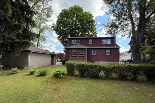 25 W Chapel St, Torrington, CT 06790 - Photo 6