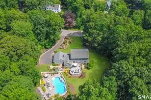 75 Hearthstone Dr, Cheshire, CT 06410 - Photo 2