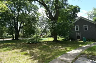 245 Deerfield Rd, Windsor, CT 06095 - Photo 12