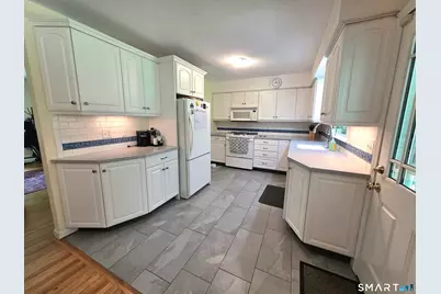 566 Benson Road, Middlebury, CT 06762 - Photo 2