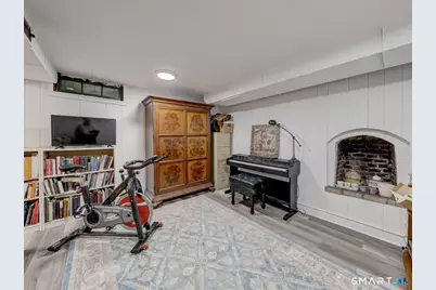 338 Ridgewood Road, West Hartford, CT 06107 - Photo 30
