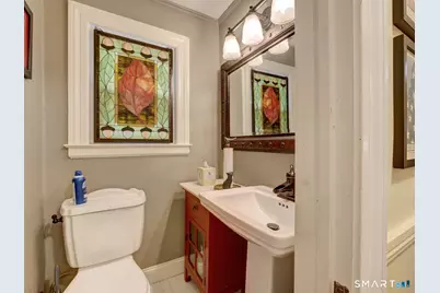 338 Ridgewood Road, West Hartford, CT 06107 - Photo 20