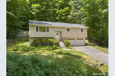 2 Oakwood Drive, New Fairfield, CT 06812 - Photo 2
