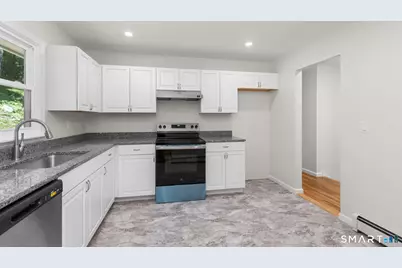 2 Oakwood Drive, New Fairfield, CT 06812 - Photo 6