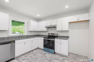 2 Oakwood Dr, New Fairfield, CT 06812 - Photo 4