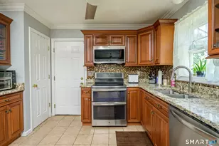 39 Jefferson Dr, Killingly, CT 06239 - Photo 8