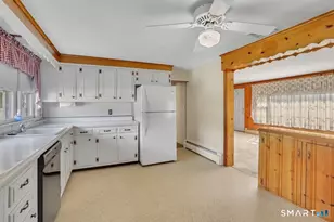 16 Locust St, Plainville, CT 06062 - Photo 10