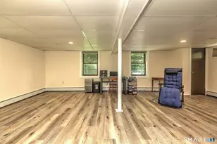 25 Mountain View Rd, Bethany, CT 06524 - Photo 20