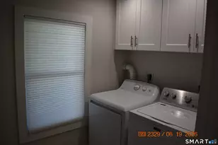 402 W Main St, Cheshire, CT 06410 - Photo 16