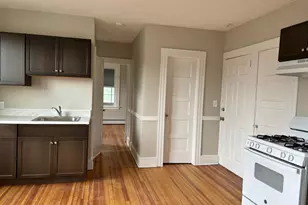 18 Kelsey St, New Britain, CT 06051 - Photo 2