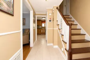 242 Victoria Rd, Hartford, CT 06114 - Photo 18