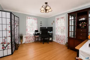 242 Victoria Rd, Hartford, CT 06114 - Photo 10
