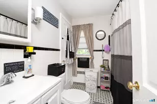 242 Victoria Rd, Hartford, CT 06114 - Photo 22