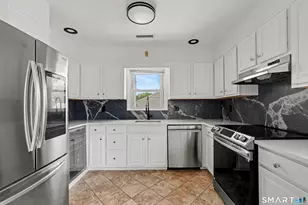 92 Burwood Ave, Stamford, CT 06902 - Photo 30