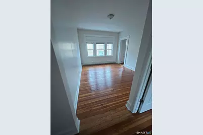417 Willow Street, Bridgeport, CT 06610 - Photo 16