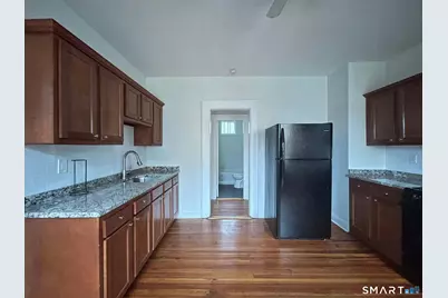 417 Willow Street, Bridgeport, CT 06610 - Photo 10