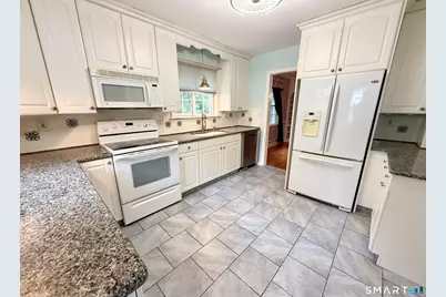 5 Knollwood Terrace East, Shelton, CT 06484 - Photo 10