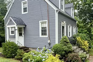 5 Knollwood Terrace E, Shelton, CT 06484 - Photo 2