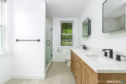 560 Manchester Road, Glastonbury, CT 06033 - Photo 10