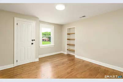 560 Manchester Road, Glastonbury, CT 06033 - Photo 16