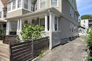 464-466 Hollister Ave, Bridgeport, CT 06607 - Photo 1